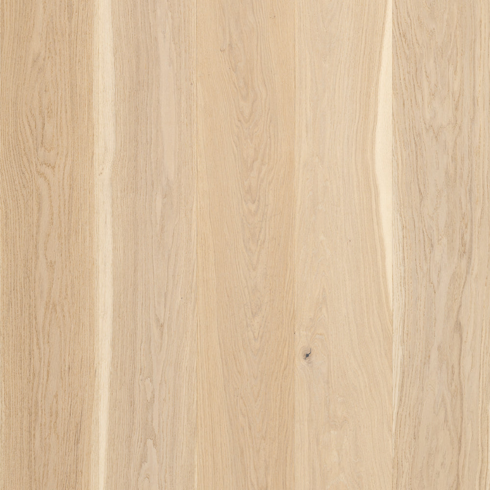 Reflection White Oak 5/8 in. T X 9.44 in. W Tongue & Groove Engineered Hardwood Flooring (28.4 sq.ft./case)